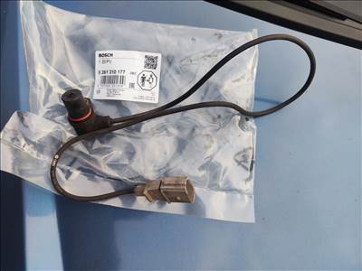 Audi A4 (B6/B7), Audi A6 (C5 - 4B), Audi A8 (D3 - 4E), Volkswagen Passat B5 Főtengely jeladó  078906433a 0261210177