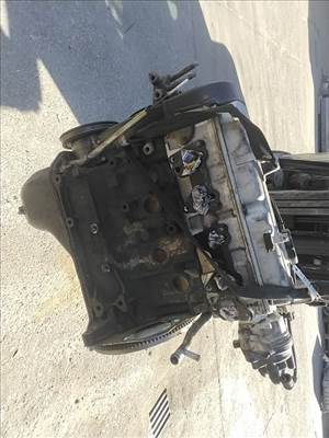 MITSUBISHI COLT 92-96 Motor. benzin fűzött blokk hengerfejjel