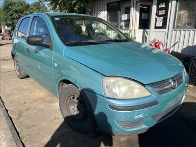 Opel Corsa C 1.0i bontott alkatrészei