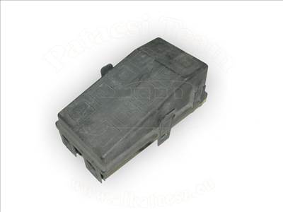 Opel Vectra B 1995-2001 - fedél, relé doboz, motortér, -98