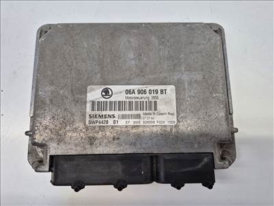 Volkswagen Golf IV, Volkswagen Bora 1.6 SR AKL motorvezérlő (37031) 06a906019bt