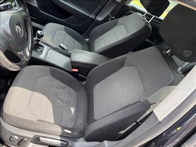 Volkswagen Passat B7 VW 2db elektromos első ülés pár +légzsák