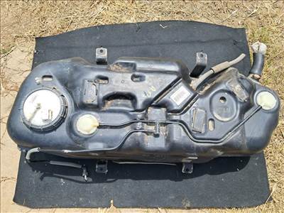 Suzuki Vitara (LY) BENZIN Tank 89101-61M0