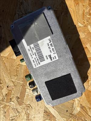 Volkswagen Touareg II antenna erősítő  7p6907441c