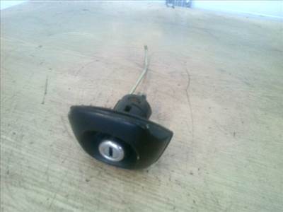 SUZUKI ALTO 02-09 Csomagtérajtó dugózár