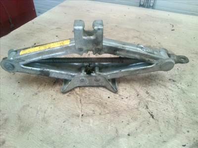 TOYOTA COROLLA 99.10-02.01 Autóemelő