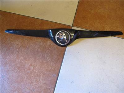 Skoda Fabia II, Skoda Roomster motorháztető embléma  5j0853633c