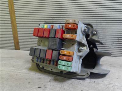 FIAT DUCATO 02-06 Biztosítéktábla BCM BSI BSM SAM GEM modul Motortér