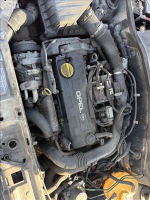Opel Combo C Tour 1.7 CDTI Y17DT komplett motor 