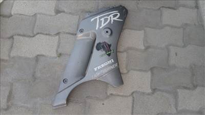 Yamaha TDR jobb első idom