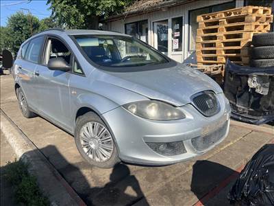 Seat Altea 1.9 pdtdi bontott alkatrészei