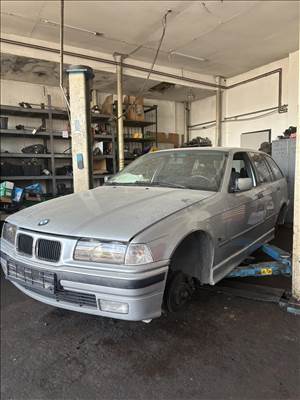 BMW 318 TDS arktissilber-metallic (E36) bontott alkatrészei JÓ MOTOR, VÁLTÓ