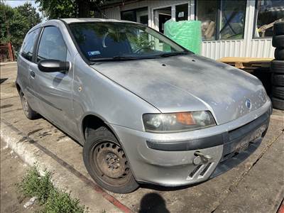 Fiat Punto II 1.2i bontott alkatrészei