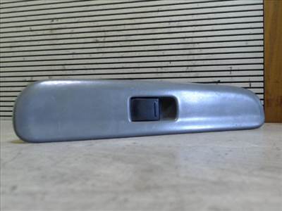 SUZUKI SWIFT 96-05 Jobb első ablakemelő kapcsoló