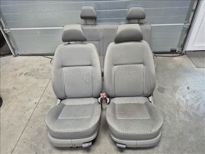 Volkswagen Golf IV ülés szett 3 ajtóshoz légzsákos (37012)