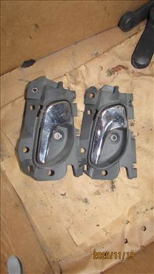 Opel Corsa D belső kilincs (bal hátsó) (.0112428)