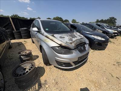 Seat Altea bontott alkatrészei