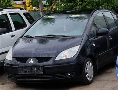 Mitsubishi Colt V bontott alkatrészei