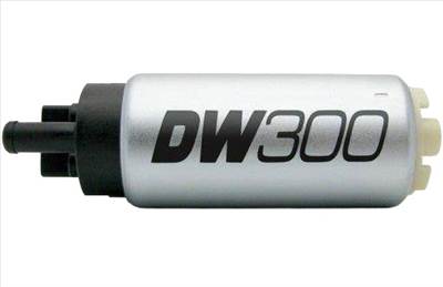 DEATSCHWERKS DW300 üzemanyag szivattyú Ford Mustang GT V8 85-97 340lph