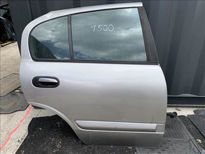 Nissan Almera 5 ajtós jobb hátsó ajtó