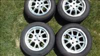  4x100 osztású 15" használt alufelni, 185/65 újszerű nyári gumi Opel Renault Dacia Fiat Kia stb.