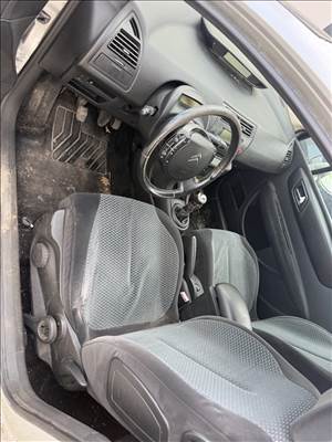 Citroën C4 I Citroen C4 2,0 hdi alkatrész 