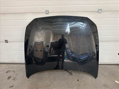 BMW F20 F21 F22 F23 Fekete motorháztető.