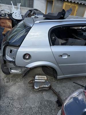 Opel Signum jobb hátsó sárvédő 