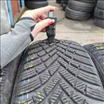 225/50 R17 Hankook téli gumi 95000ft a 4db/151/