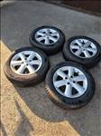  4x100 lyukosztású 15" újszerű Nissan alufelni, rajta 185/65 új Laufenn téli gumi gumi 