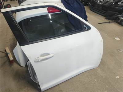 Nissan Juke I jobb első ajtózár 