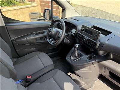  Berlingo III, Doblo III, Proace III, Combo E, Partner III 3 személyes ülés 