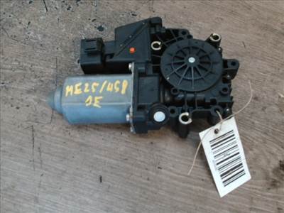 AUDI A4 94-98 Jobb első ablakemelő motor