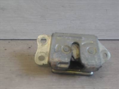TOYOTA YARIS 99.04-05.09 Csomagtér ajtó zárszerkezet