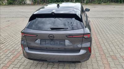 Opel Astra L Kombi Csomagtér ajtó lámpa 9857838580 9857838680