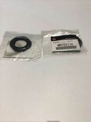Mitsubishi Grandis hátsó lengőkar gumialátét MN103138