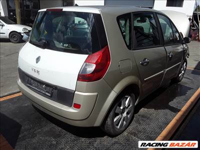 Renault Grand Scénic II 1.5 dCi Jobb első ajtó üresen 