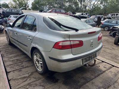 Renault Laguna II 1.8i bontott alkatrészei