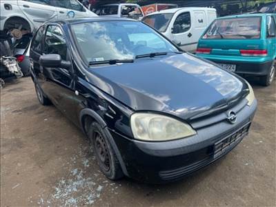 Opel Corsa C 1.0 -Z10XEP-  bontott alkatrészei