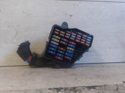 AUDI A3 96-00 Biztosítéktábla BCM BSI BSM SAM GEM modul Utastér