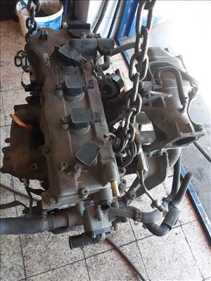 Nissan Almera N16 Motor