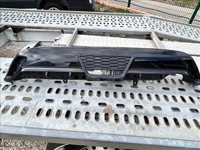 Toyota Yaris (XP210) hátsó lökhárító spoiler/diffúzor 524530d060