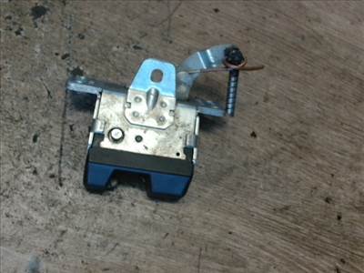 OPEL CORSA C 00-06 Csomagtérajtó zárszerkezet