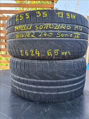 255 35 R19 96V Pirelli Sottozero Winter210 Serie II. DOT 2624  Profilmèlysèg 6,5mm