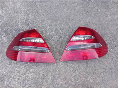 Mercedes W211 E osztály hátsó lámpa  a2118200464
