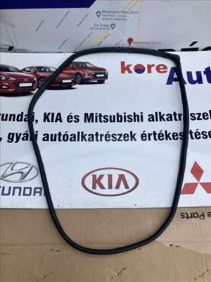 Hyundai i40 bal hátsó kasztni kédergumi 821103Z000RY-BON 831103Z000RY-BON