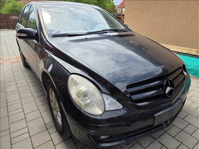 Mercedes R-osztály (W251) bontott alkatrészei