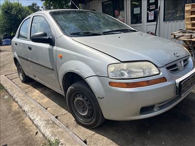 Daewoo Kalos1.4i  bontott alkatrészei