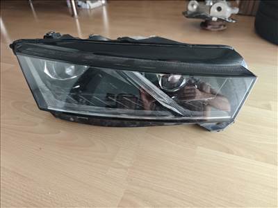 Skoda Octavia IV 2020+ Jobboldali FULL LED fényszóró  5e4941016b