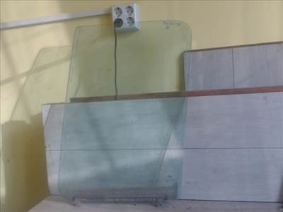 FORD TRANSIT 99-06 Bal első ajtóüveg